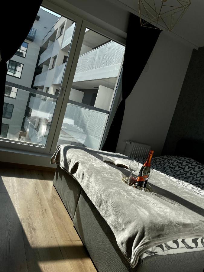 Apartament Drewnowska Przy Manufakturze Lodz  Exterior photo